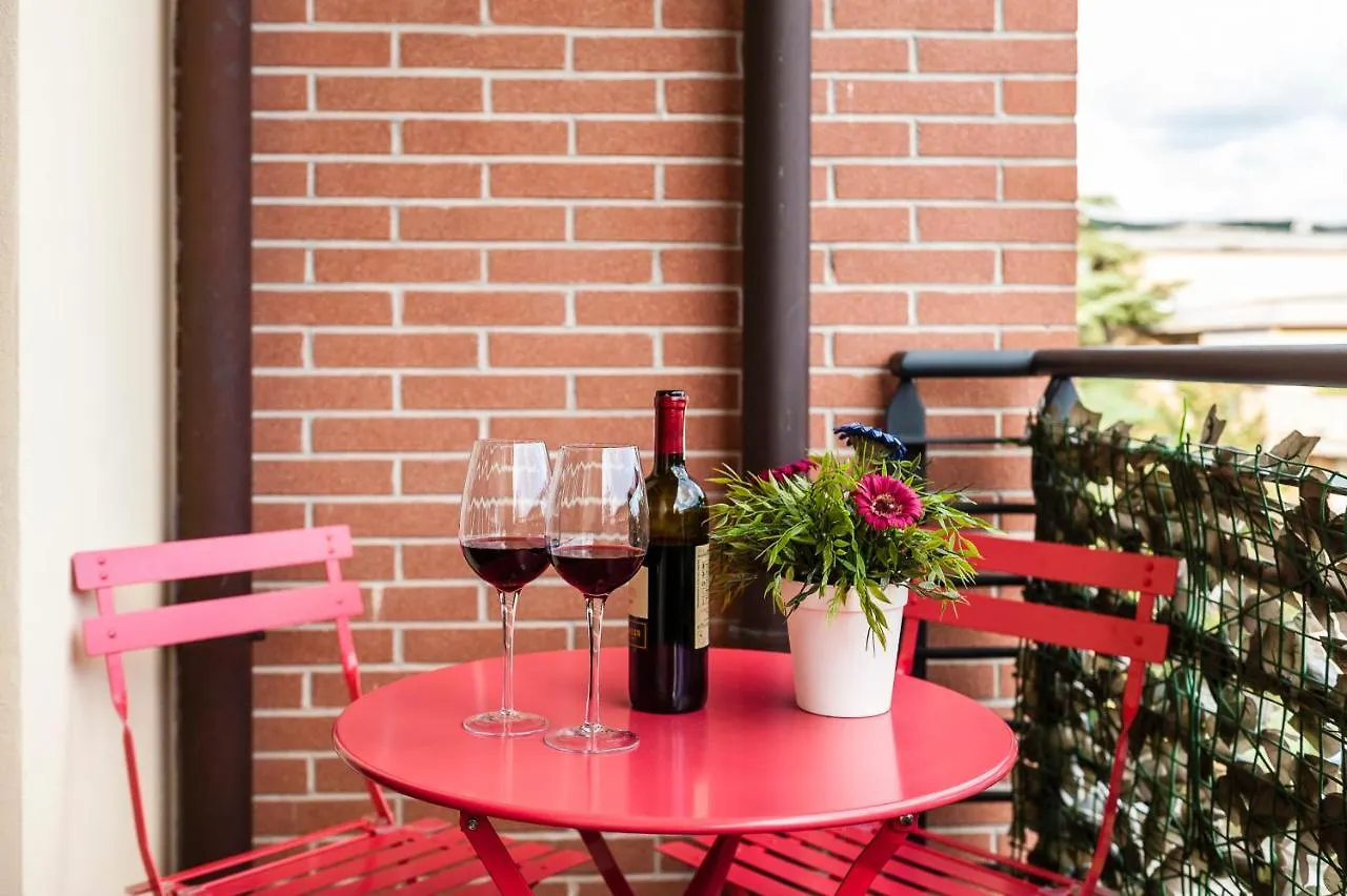 Apartment Hostly - Family Home Strada Dell'Olio - Brand New 2Br, 2 Bathrooms With Ac Cascina